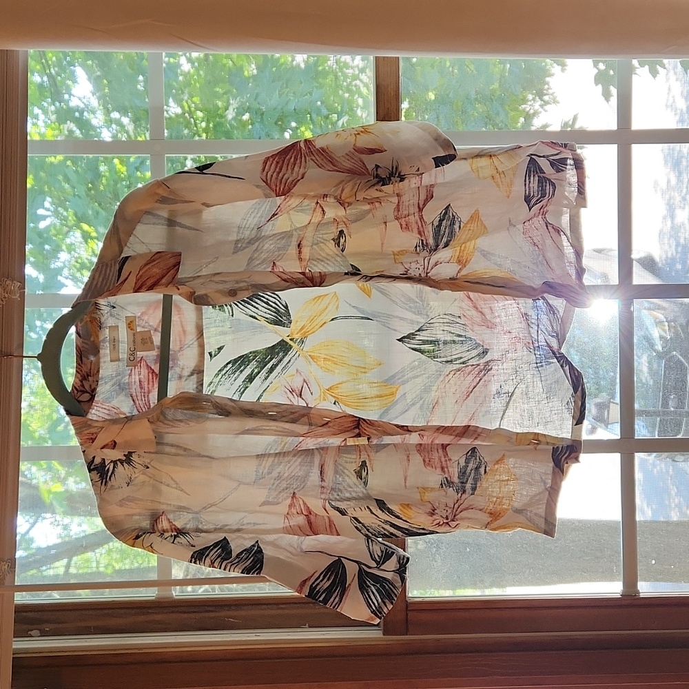 Medium women's cropped hawaiian shirt